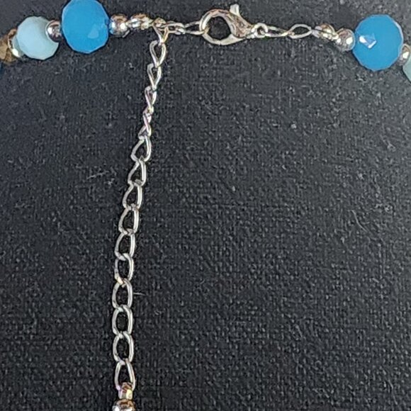 Blue and Gold Beaded Silver Tone Flower Faux Turquoise Pendant Boho 18" Necklace - Picture 10 of 16